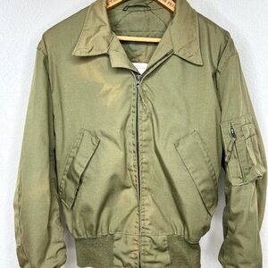 Cold Weather Combat Vehicle Tanker CVC Jacket Size M/R US Army T-109 Vintage